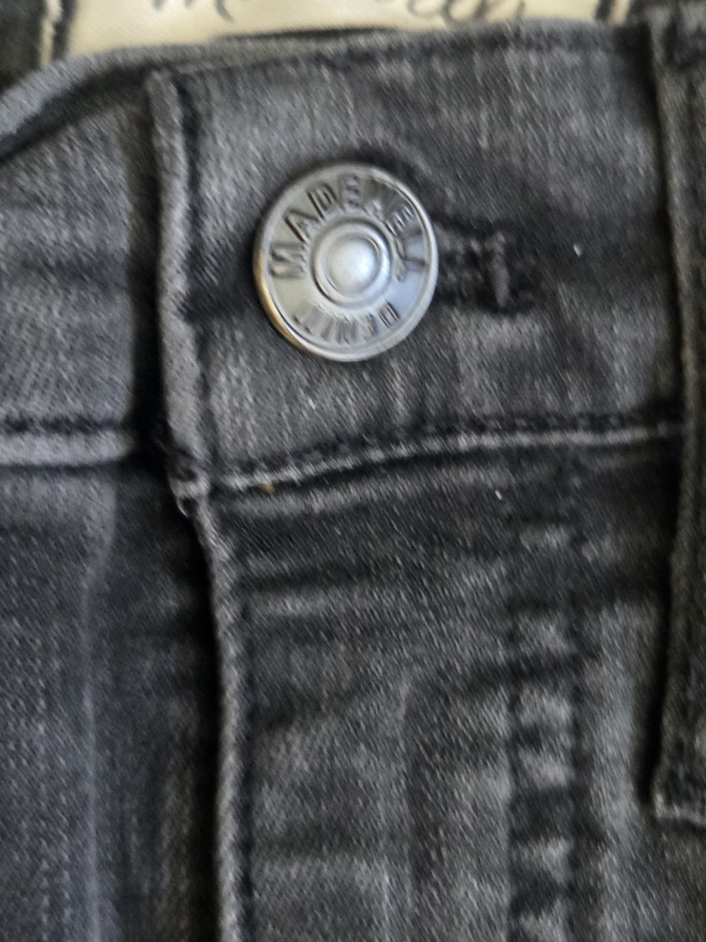 Madewell Black High-Rise Skinny Jeans with Raw Hem - Picture 5 of 8